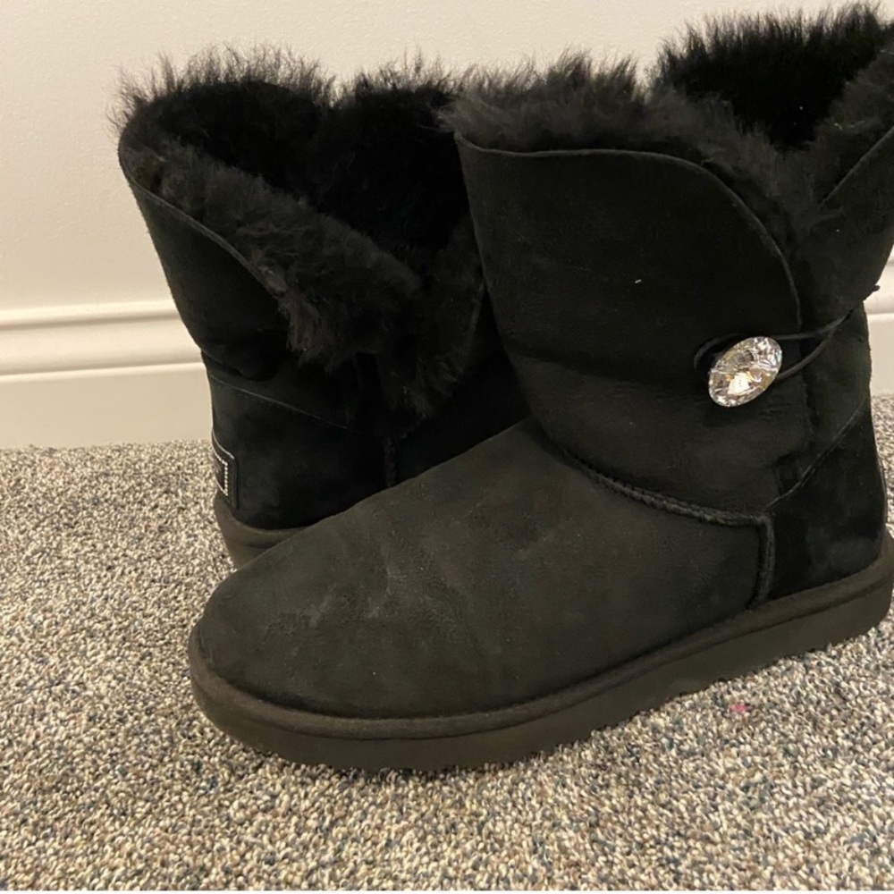 Black Ugg boots. Like new. Worn 2-3 times